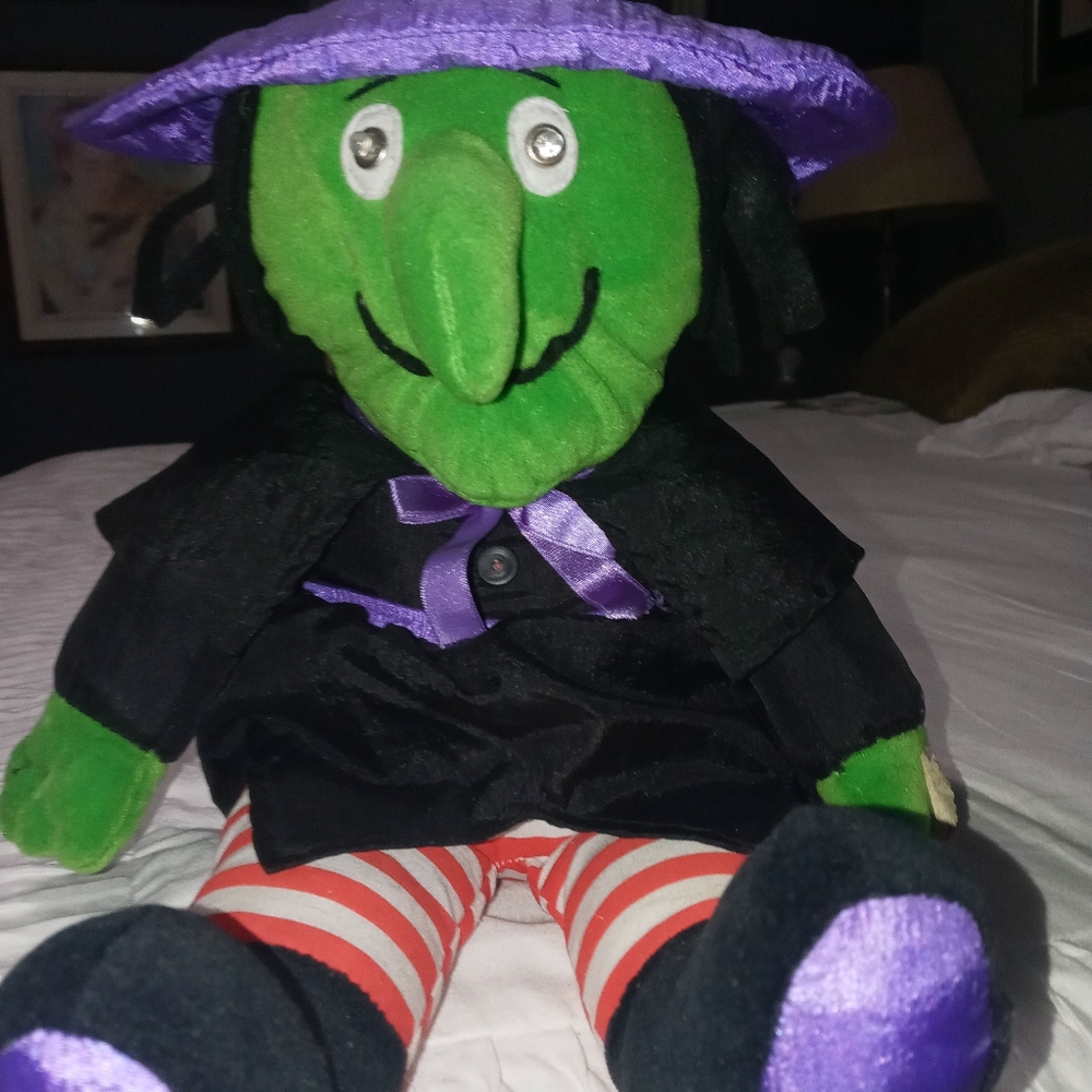 1996 Gibson Greetings Vintage Talking Halloween Witch